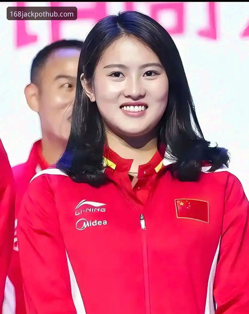 彩票开奖查询手机版 揭秘16岁跳水新星蒋林静夺冠背后的成长密码:从体校到世界冠军的蜕变之路